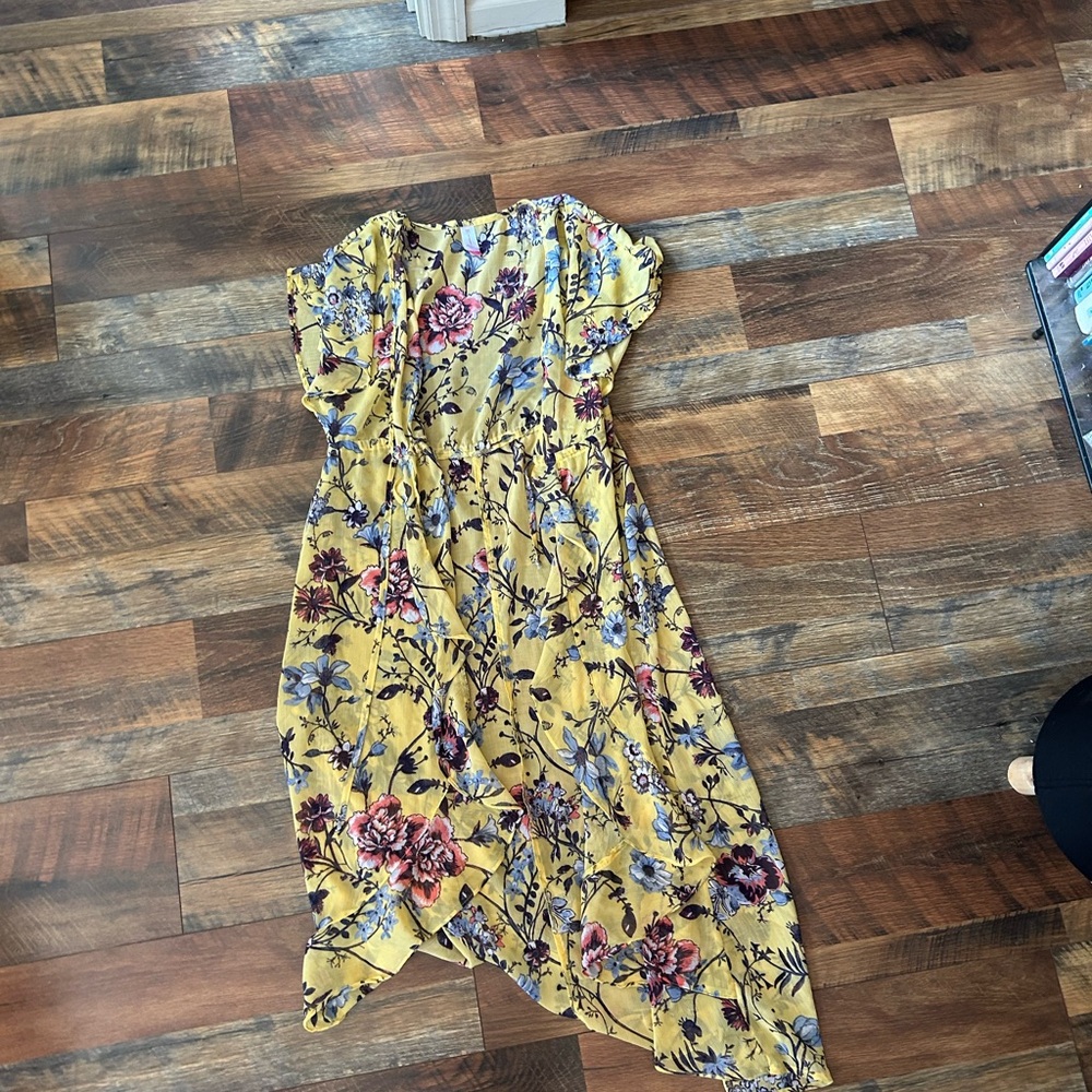 No Boundaries Yellow Floral Casual Dress
